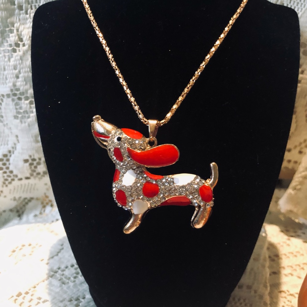 Betsey Johnson Dash hound Necklace